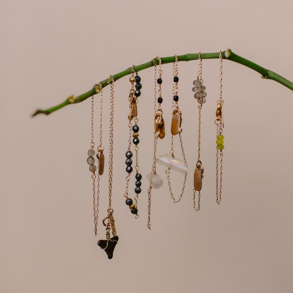 ✨ delicate gold filled bracelets ✨ - Picture 3 of 3